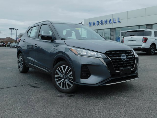 Used 2024 Nissan Kicks SR image 2