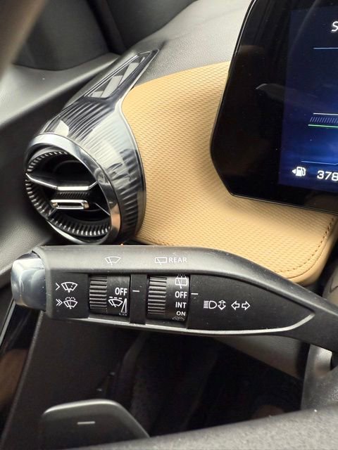 Used 2025 Chevrolet Equinox ACTIV image 37