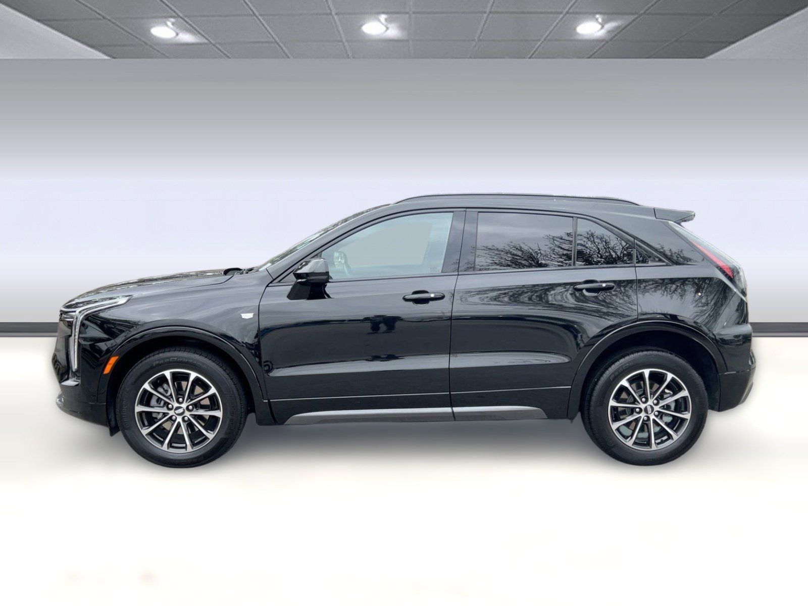 Used 2024 Cadillac XT4 Sport w/ Cold Weather Package image 2