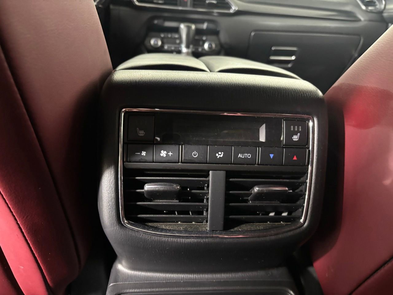 Used 2023 MAZDA CX-9 Carbon Edition image 25