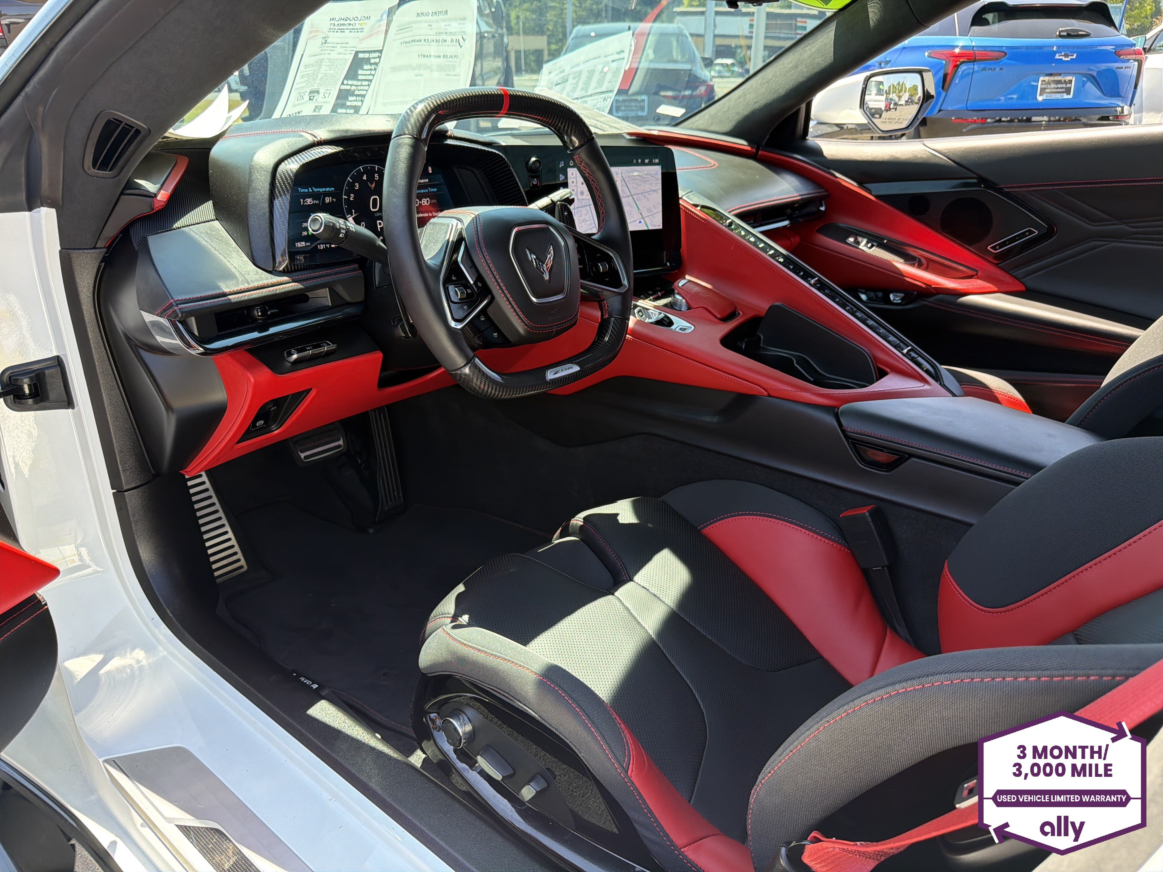 Used 2025 Chevrolet Corvette Z06 RWD image 8