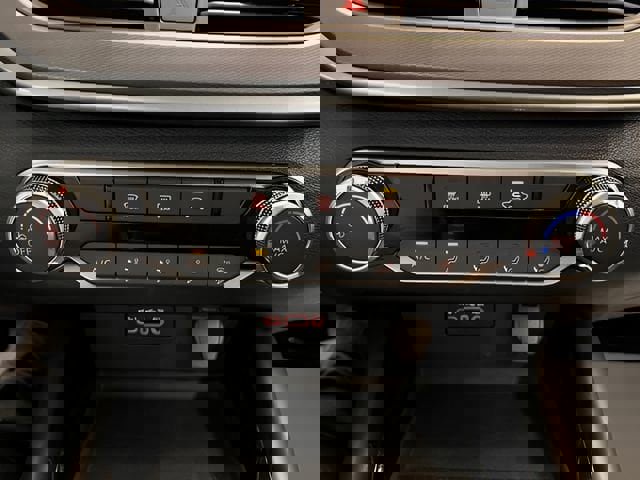 Used 2025 Nissan Altima 2.5 SR FWD image 20