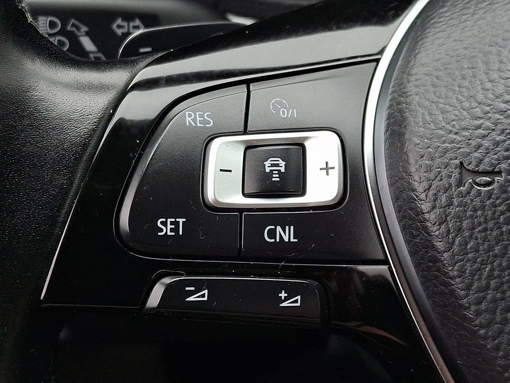 Used 2020 Volkswagen Passat 2.0T R-Line FWD image 24