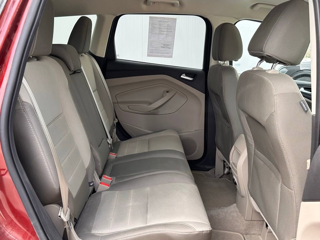 Used 2015 Ford Escape SE image 17
