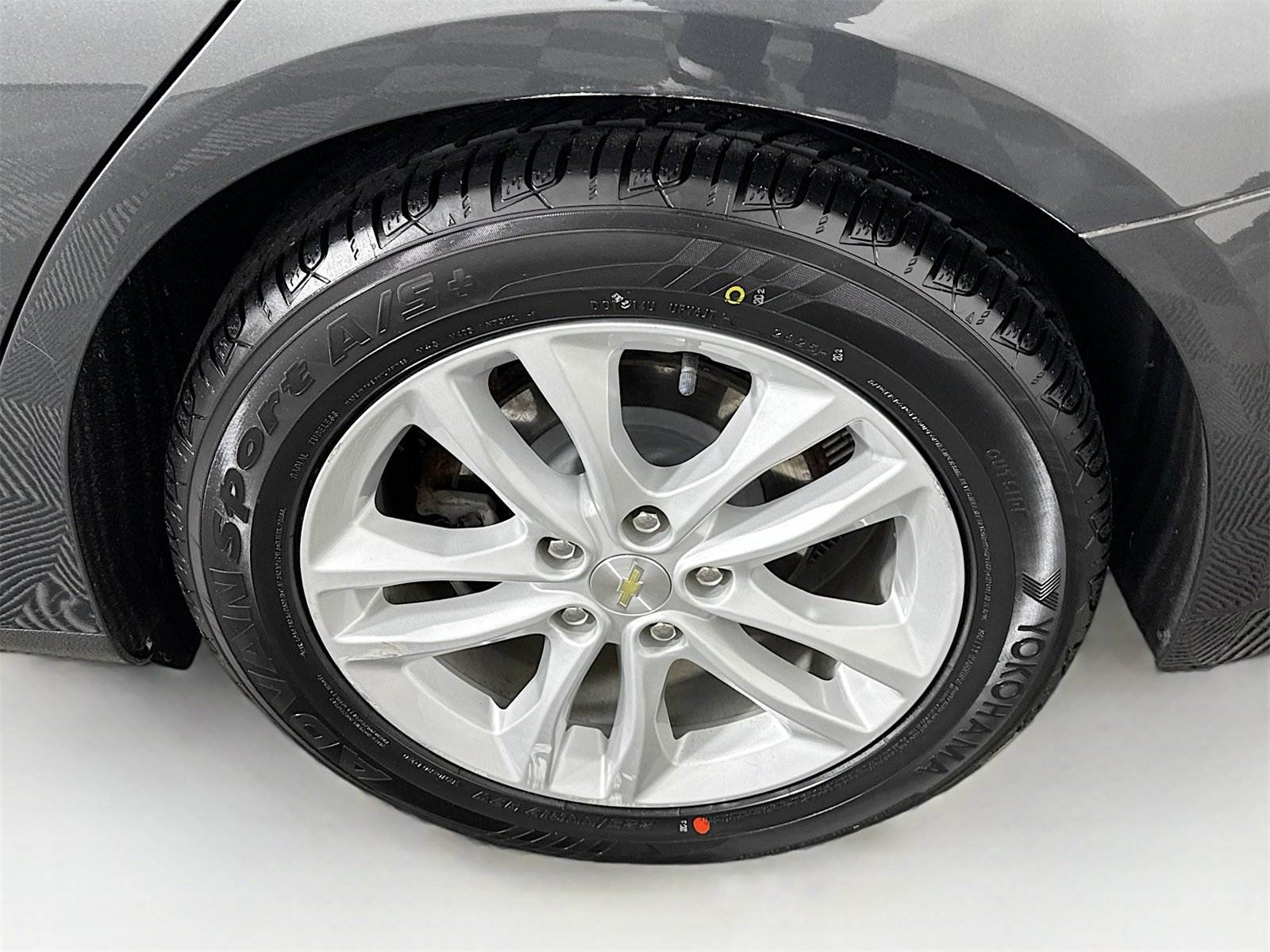 Used 2017 Chevrolet Malibu Hybrid w/ Driver Confidence Package image 18