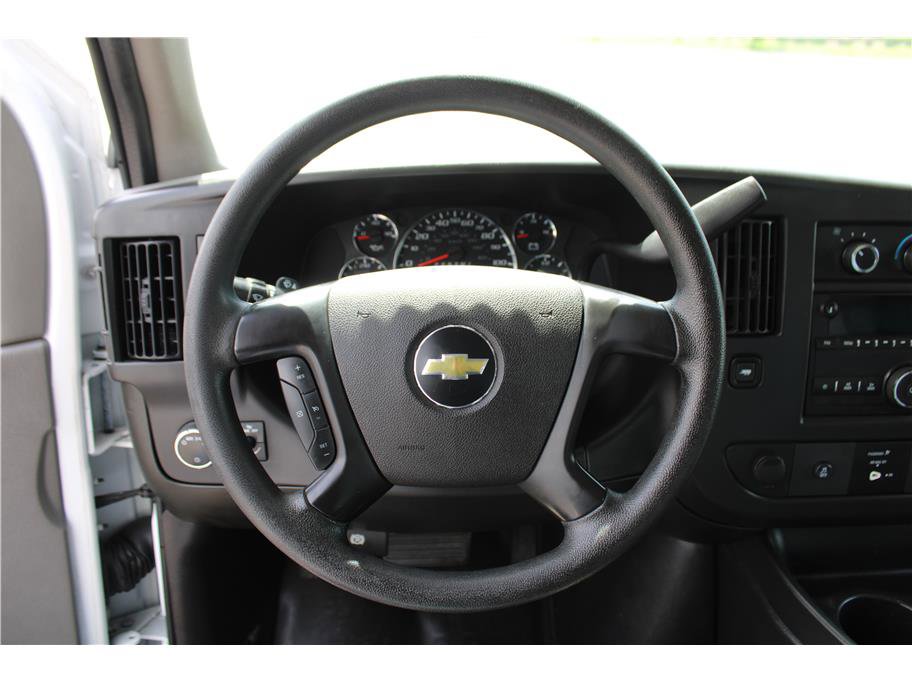 Used 2015 Chevrolet Express 3500 RWD image 14