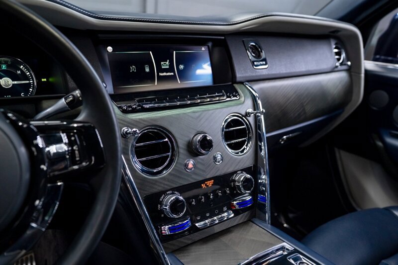 Used 2020 Rolls-Royce Cullinan AWD/4WD image 26