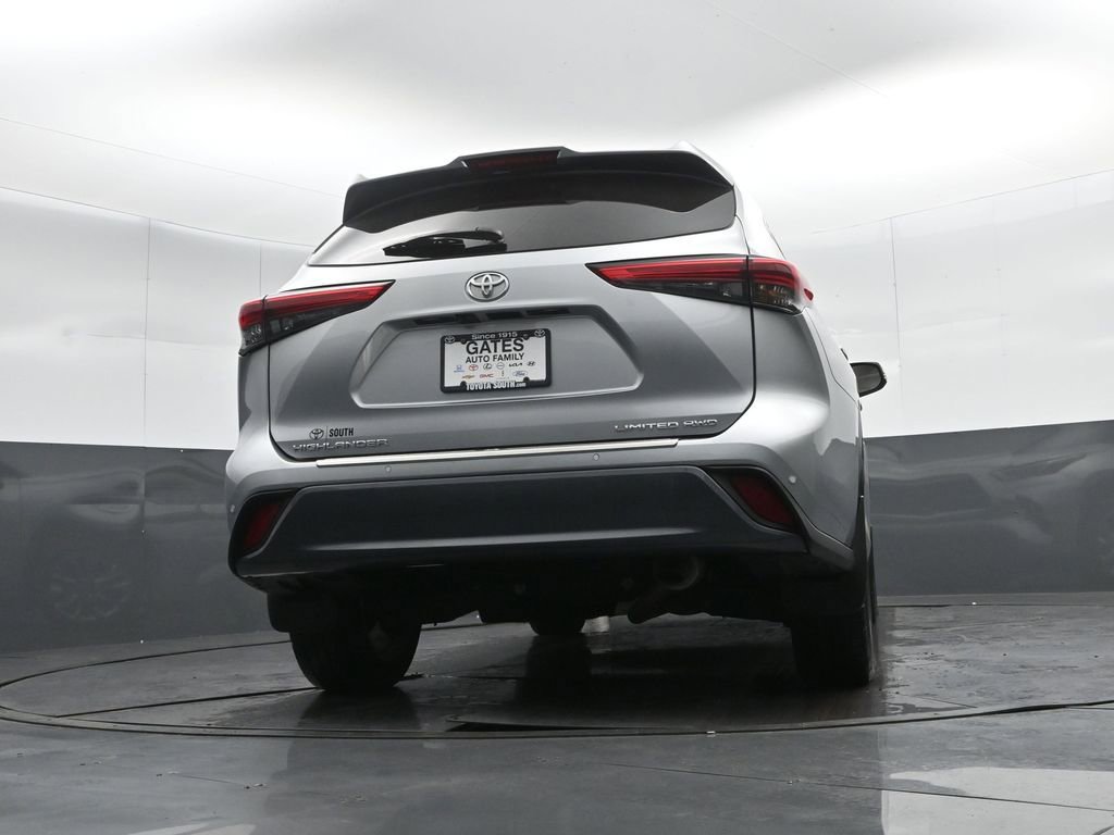 Used 2023 Toyota Highlander Limited image 47