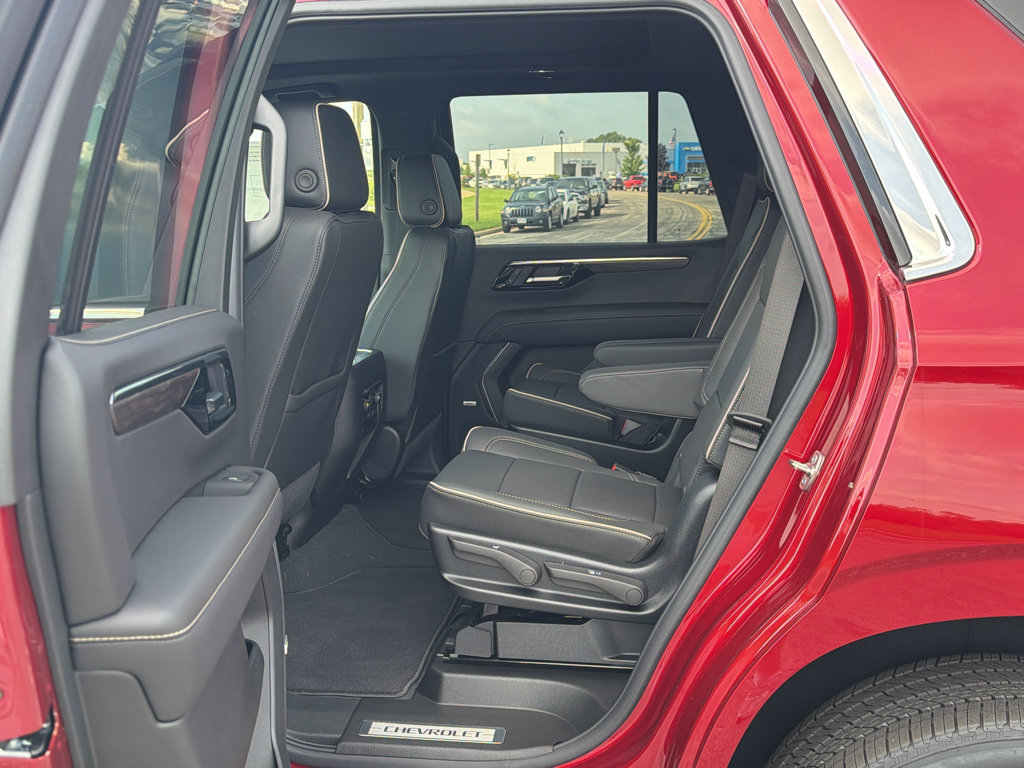 New 2026 Chevrolet Tahoe Premier w/ Sun And Tow Package AWD/4WD image 36