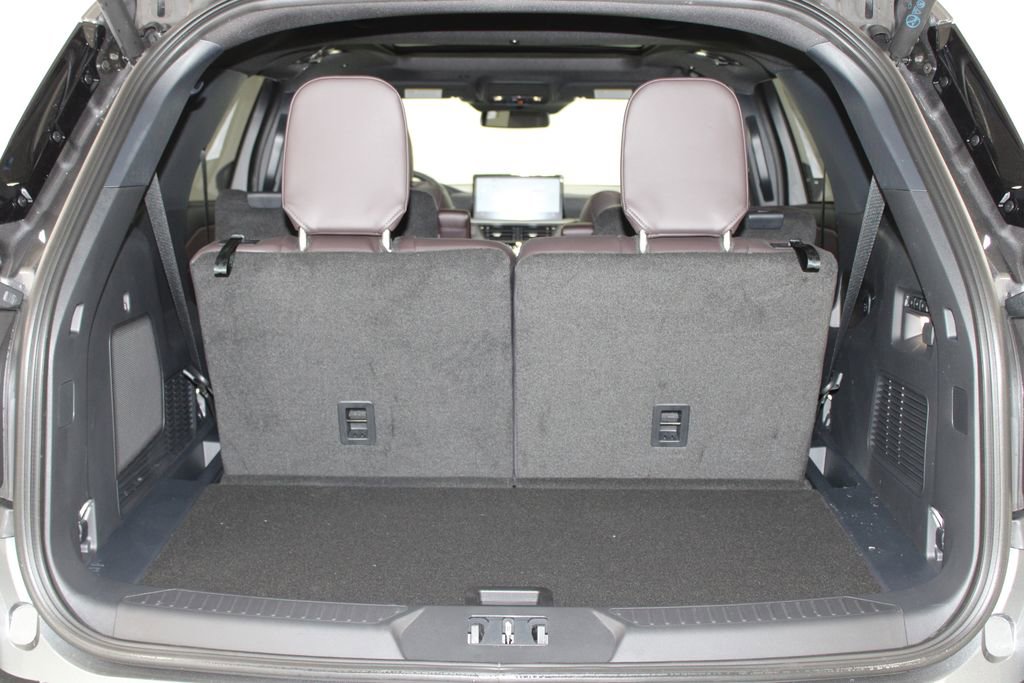 New 2026 Ford Explorer Platinum RWD image 15