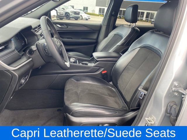 Used 2023 Jeep Grand Cherokee L Laredo image 13