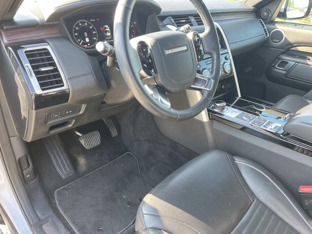 Used 2019 Land Rover Discovery HSE Luxury AWD/4WD image 11