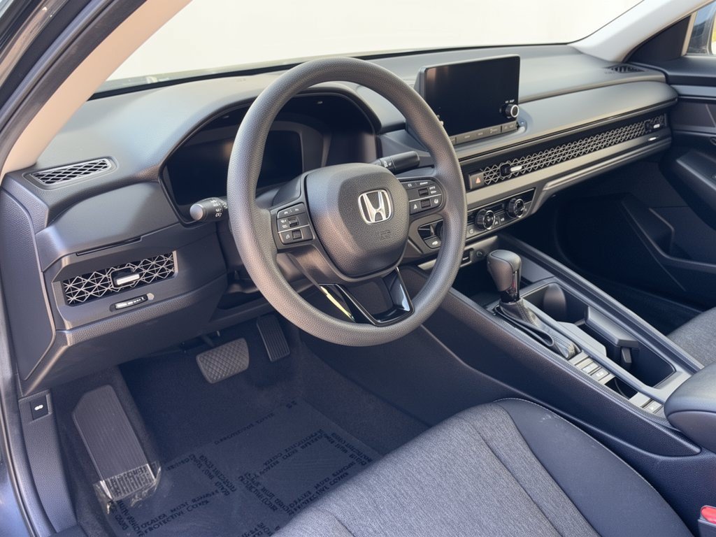 Certified 2025 Honda Accord SE image 4