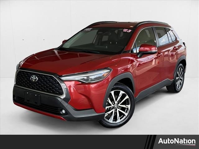 Used 2023 Toyota Corolla Cross XLE video 1