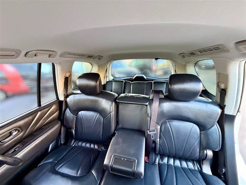 Used 2016 INFINITI QX80 4WD w/ Deluxe Technology Package image 38