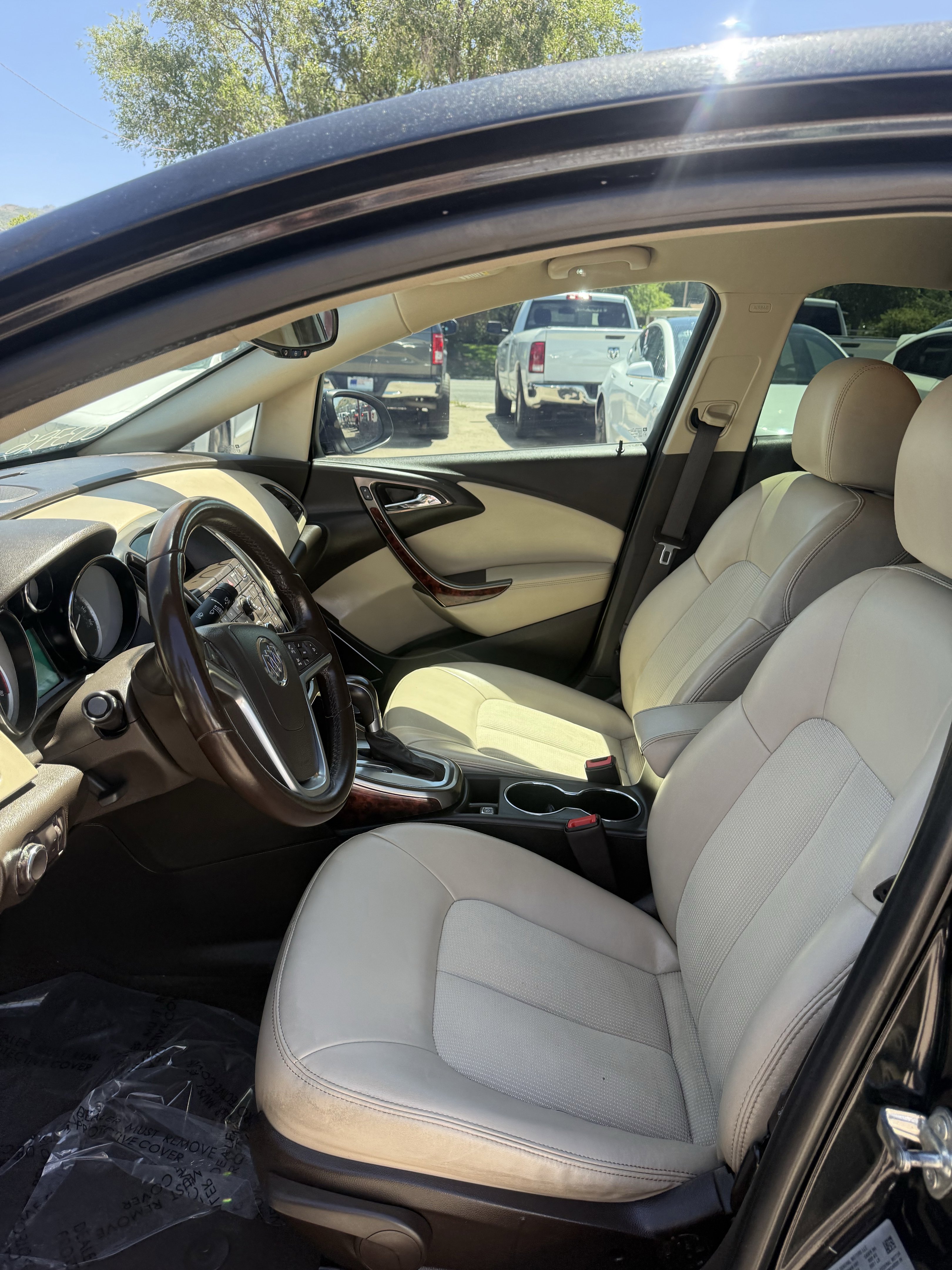 Used 2015 Buick Verano FWD image 24