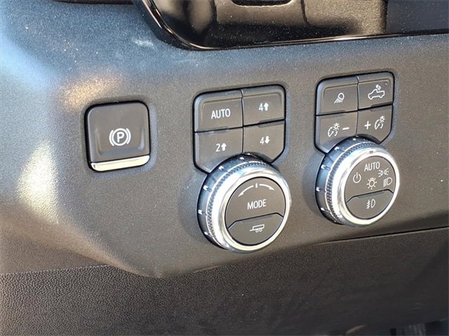 New 2026 GMC Sierra 2500 SLT w/ SLT Convenience Package image 22