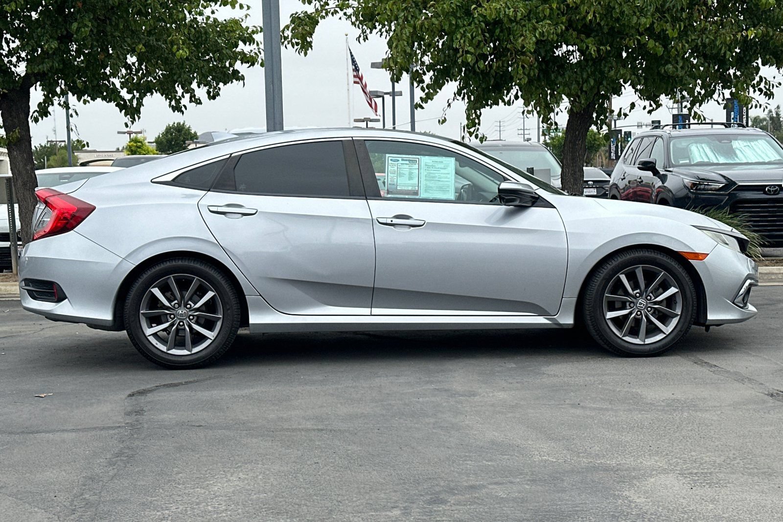Used 2020 Honda Civic EX image 3