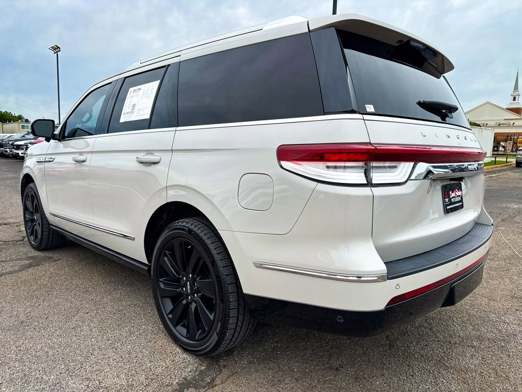 Used 2023 Lincoln Navigator Reserve AWD/4WD image 6