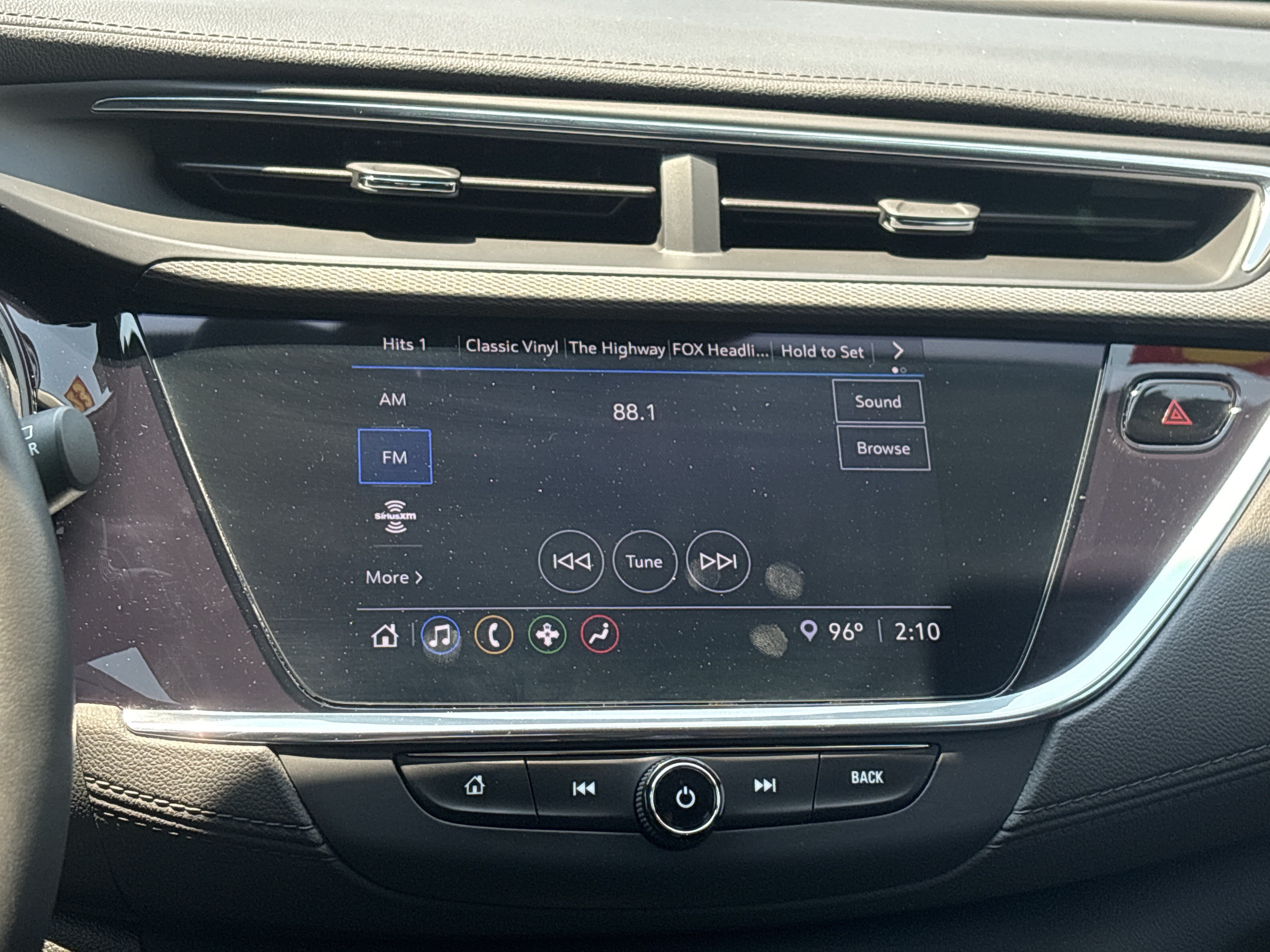 Used 2024 Buick Encore GX Sport Touring AWD/4WD image 23