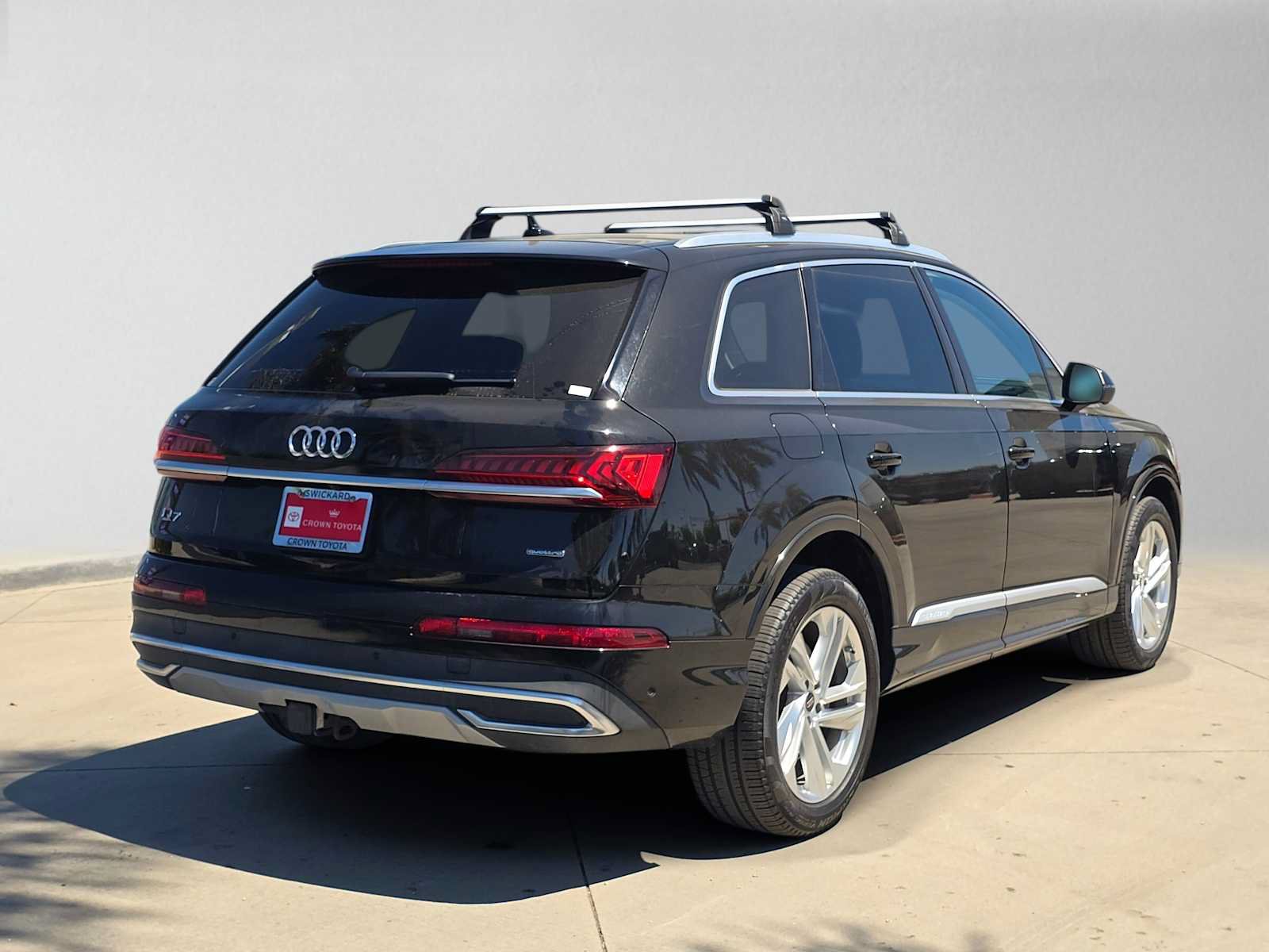 Used 2023 Audi Q7 3.0T Premium Plus w/ Premium Plus Package AWD/4WD image 3