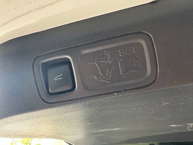 Used 2023 Ford Expedition Platinum AWD/4WD image 36