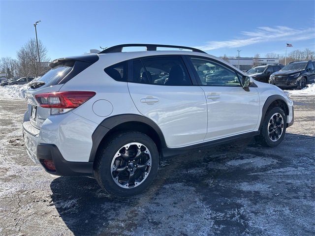 Used 2023 Subaru Crosstrek 2.0i Premium image 3