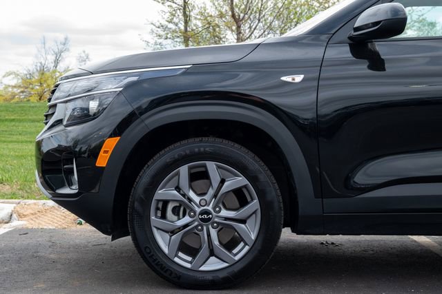 Used 2025 Kia Seltos LX AWD/4WD image 27