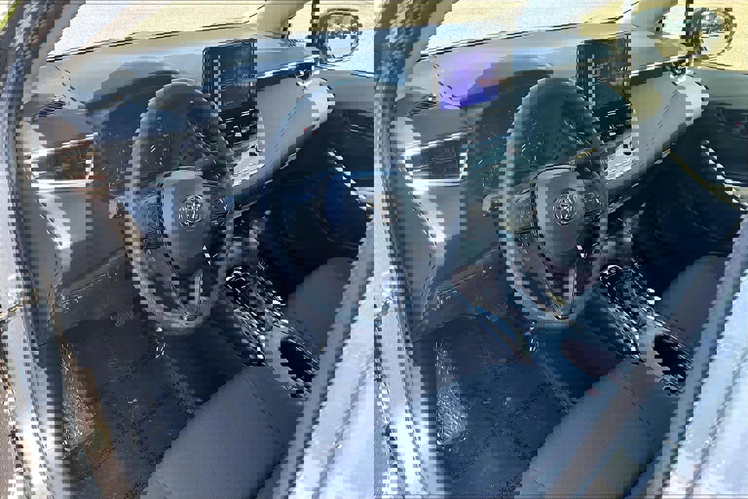 Used 2025 Toyota Corolla LE image 17