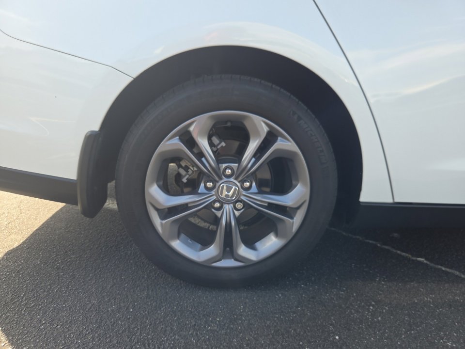 Used 2023 Honda Accord EX image 23