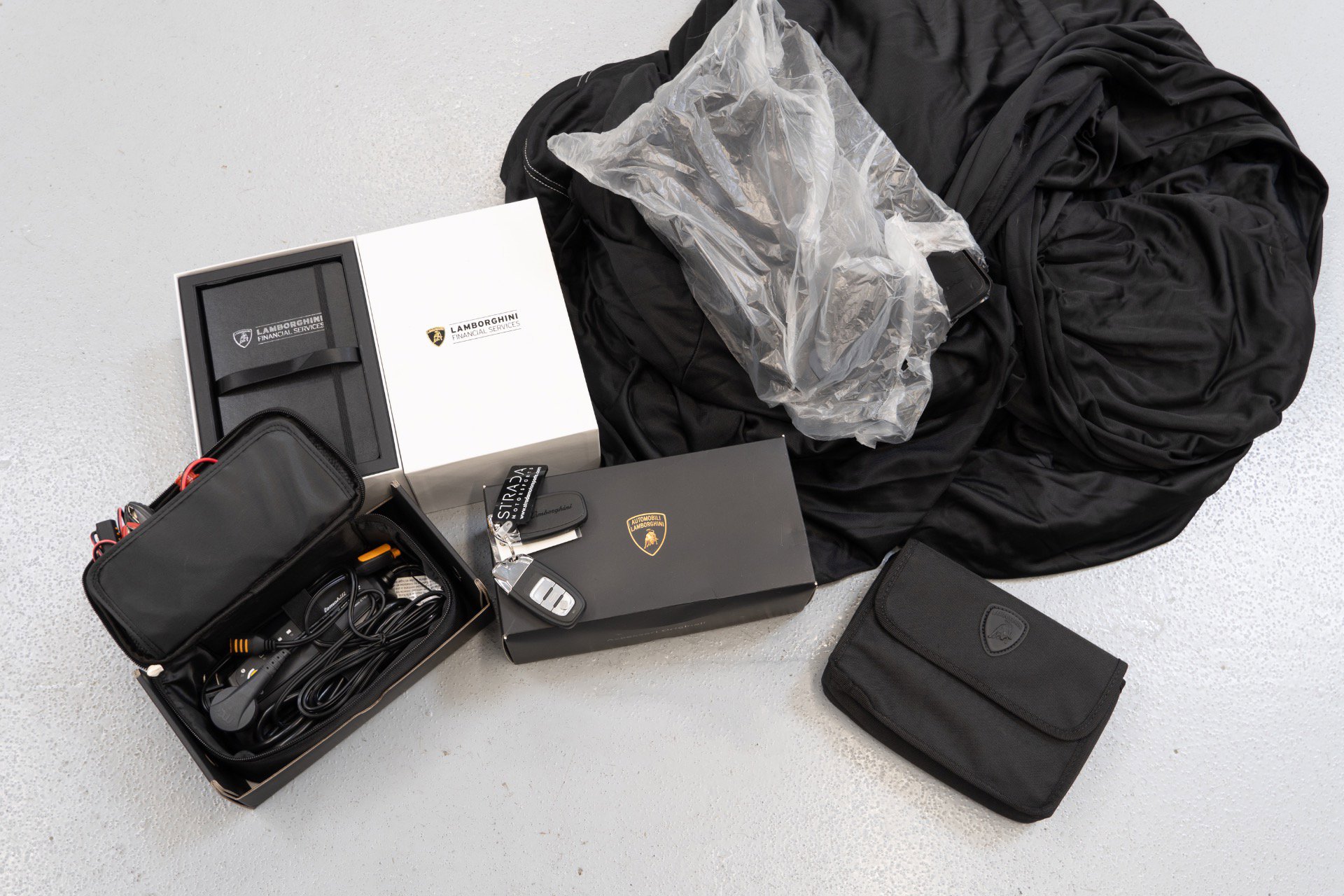 Used 2023 Lamborghini Huracan EVO image 28