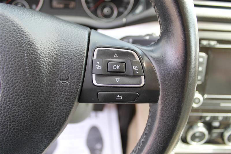 Used 2012 Volkswagen Passat 2.5 SE image 17