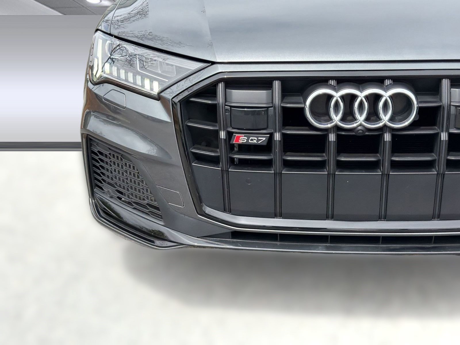 Used 2023 Audi SQ7 Prestige AWD/4WD image 11