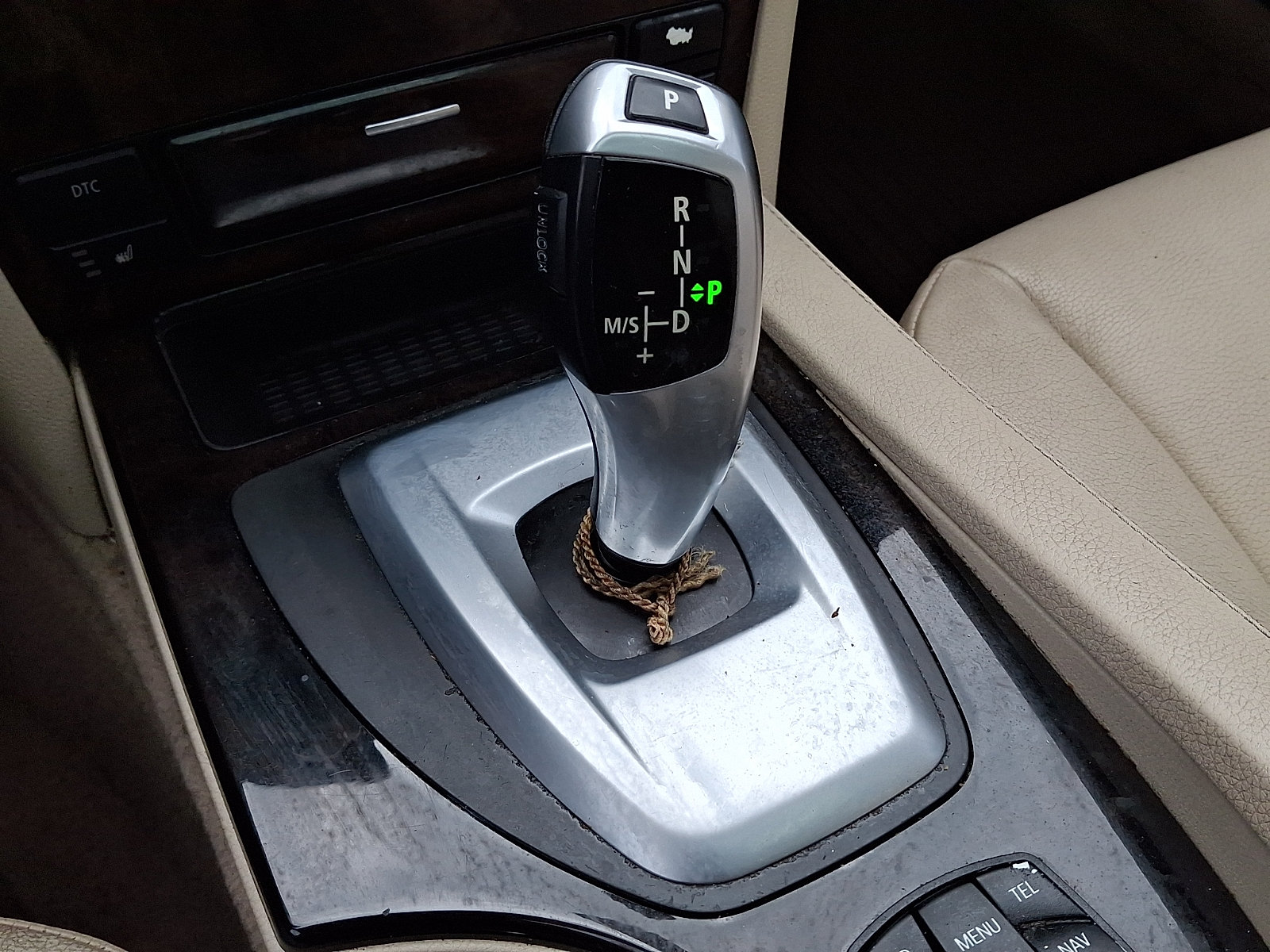 Used 2010 BMW 528i xDrive Sedan AWD/4WD image 16
