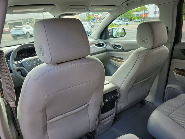 Used 2017 GMC Acadia SLE w/ Driver Alert Package I AWD/4WD image 26