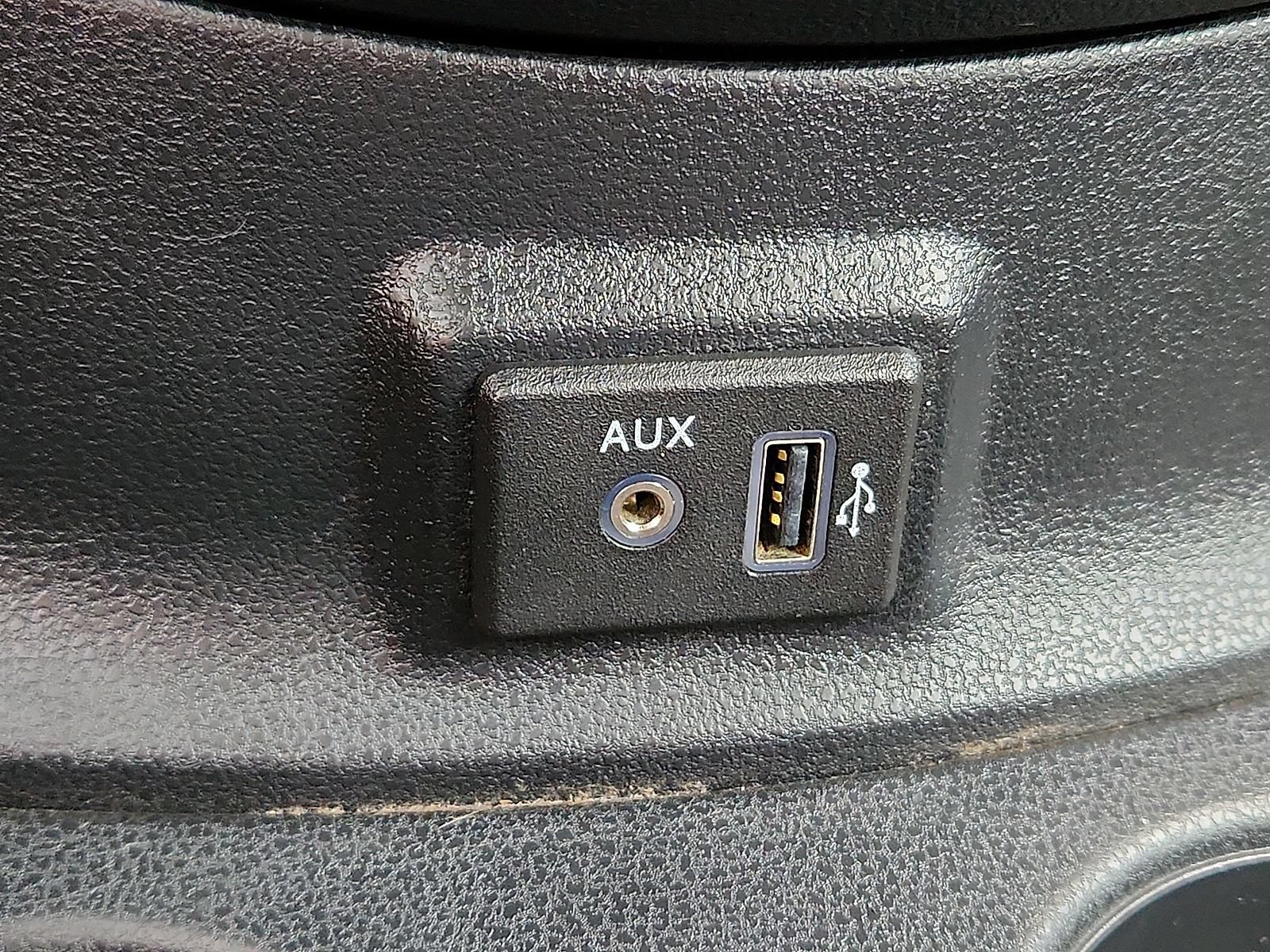 Used 2019 Nissan Versa SV FWD image 20