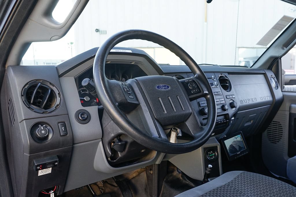 Used 2016 Ford F650 2WD Crew Cab Super Duty image 27