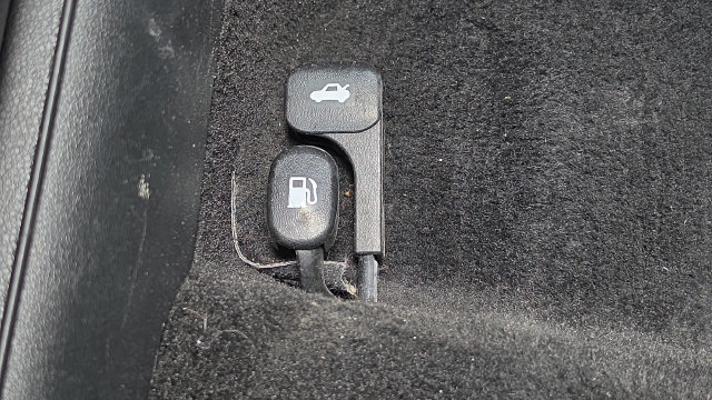 Used 2024 Hyundai Elantra SEL FWD image 15