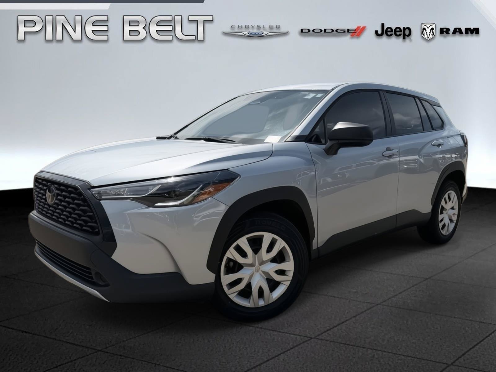 Used 2024 Toyota Corolla Cross L FWD image 1