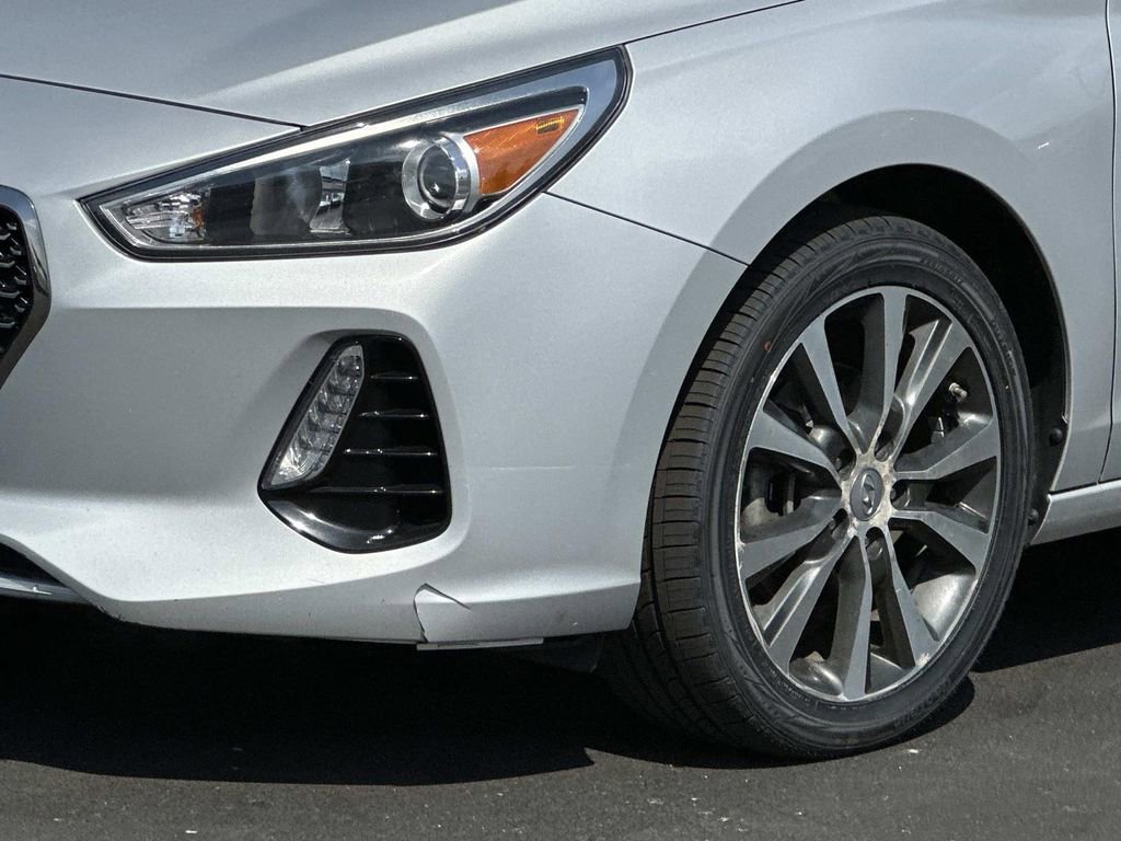 Used 2019 Hyundai Elantra GT FWD image 8