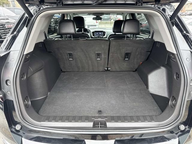 Used 2022 GMC Terrain SLT image 10