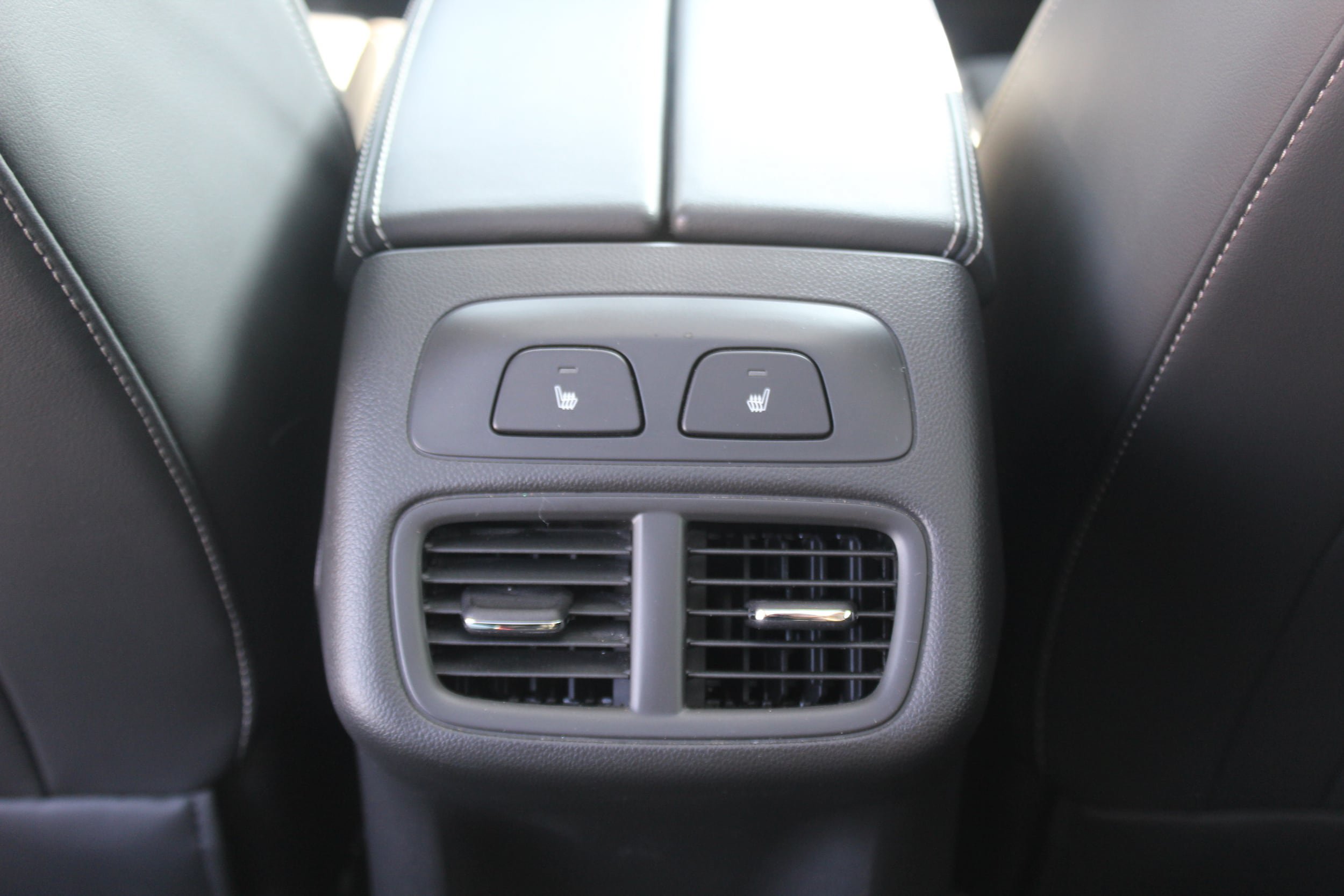 Used 2022 Buick Envision Avenir w/ Technology Package II FWD image 18