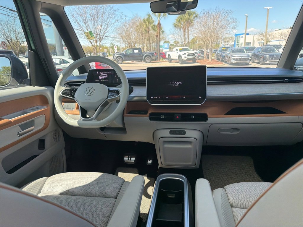 Used 2025 Volkswagen ID. Buzz 1st Edition image 11