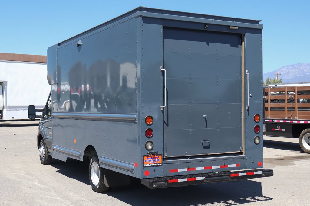 Used 2022 Ford Transit 350 DRW RWD image 6