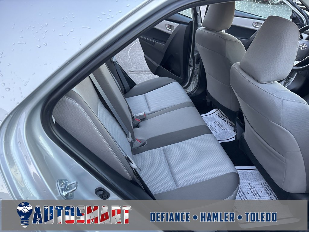 Used 2018 Toyota Corolla LE image 31