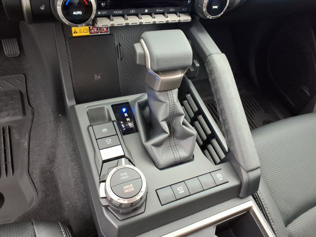 New 2026 Toyota 4Runner Limited AWD/4WD image 16