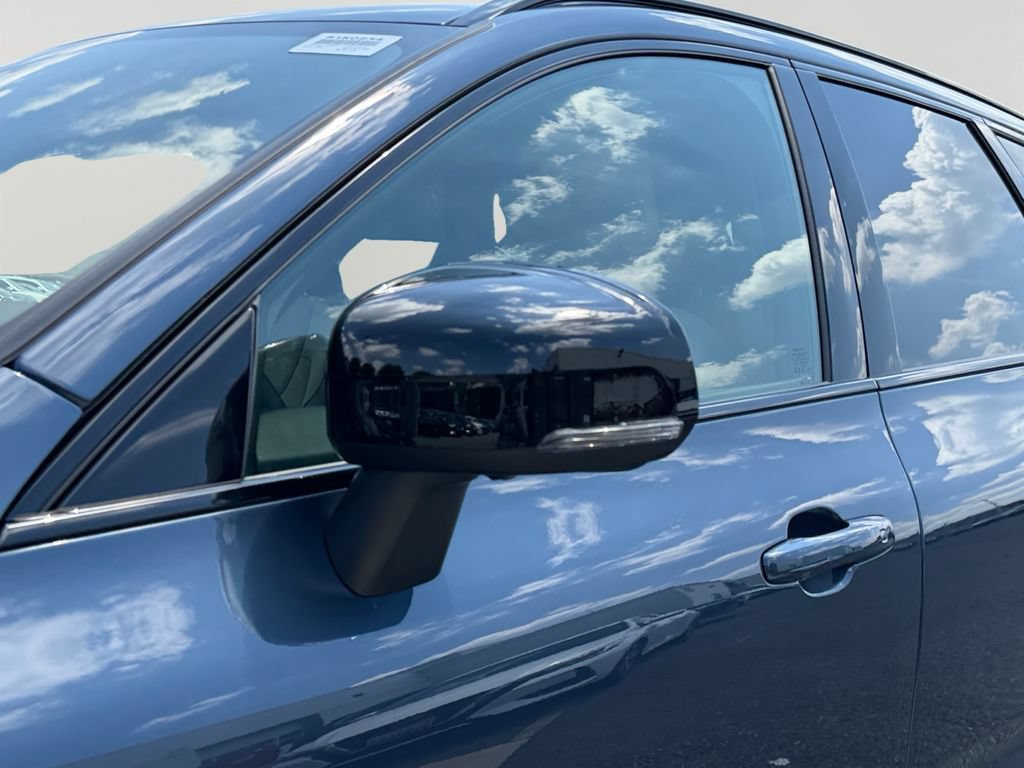 Certified 2026 Volvo XC60 B5 Plus w/ Climate Package AWD/4WD image 28