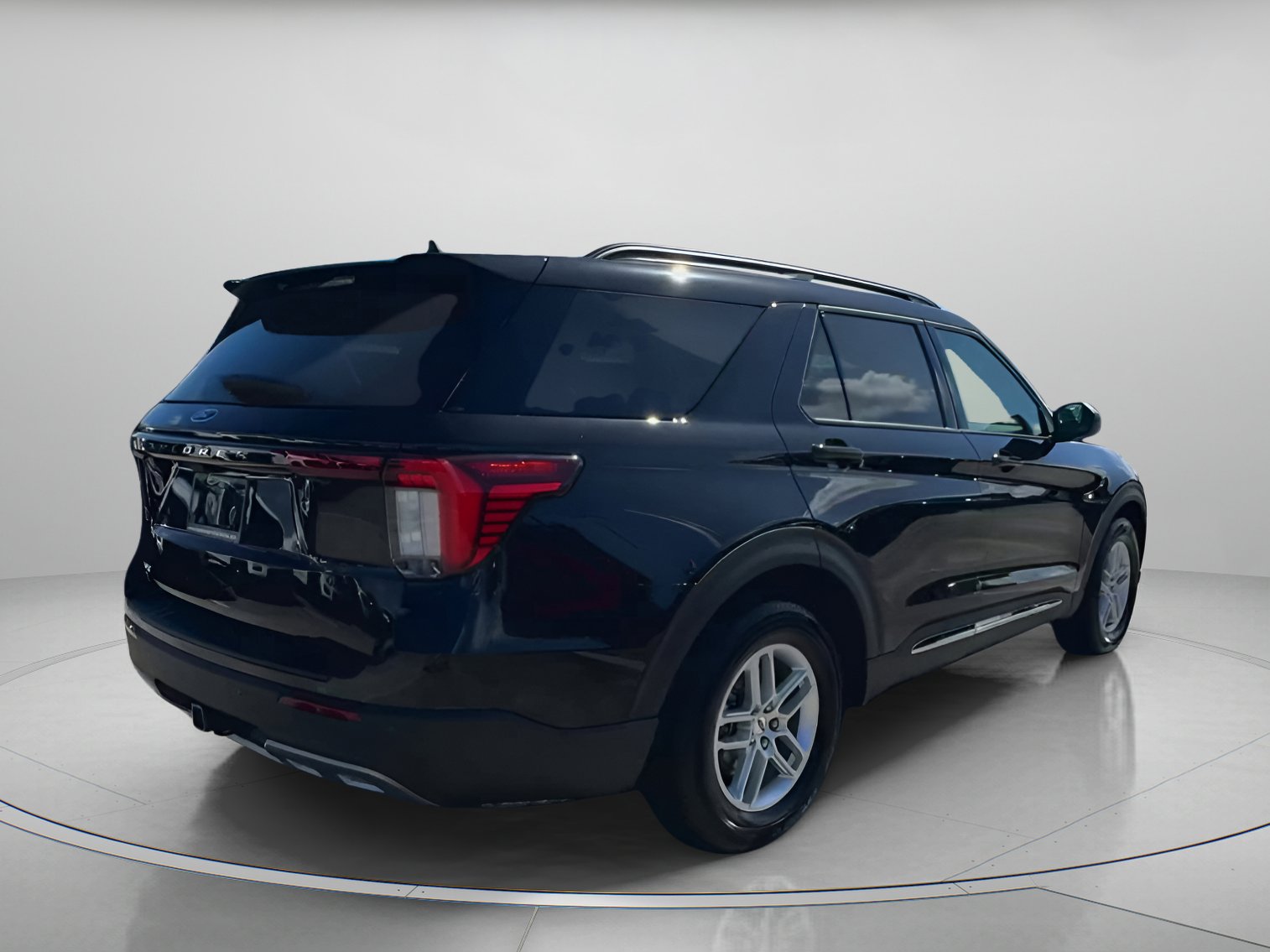 New 2025 Ford Explorer Active w/ Active Comfort Package image 32