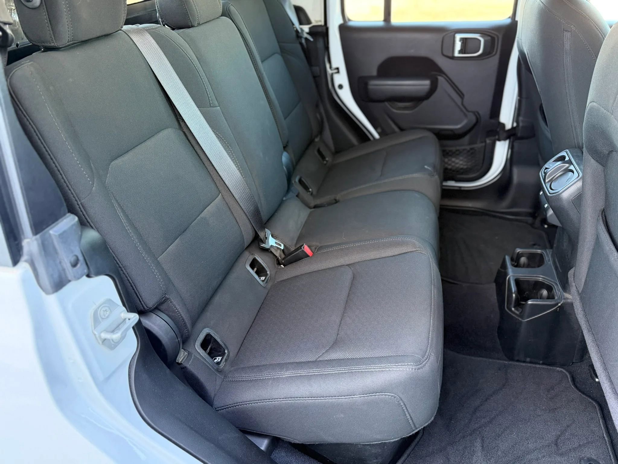 Used 2022 Jeep Gladiator Sport AWD/4WD image 16