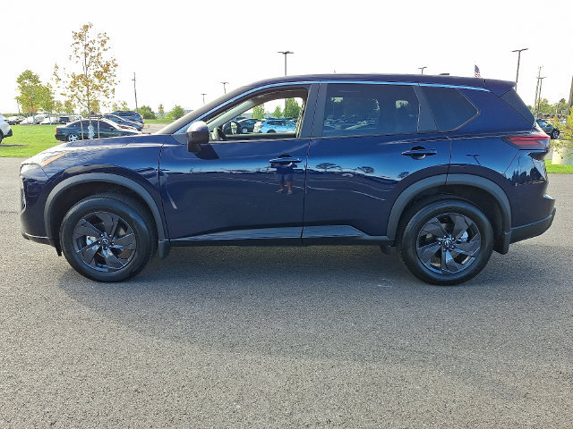 Used 2026 Nissan Rogue SV w/ Cold Weather Package AWD/4WD image 4